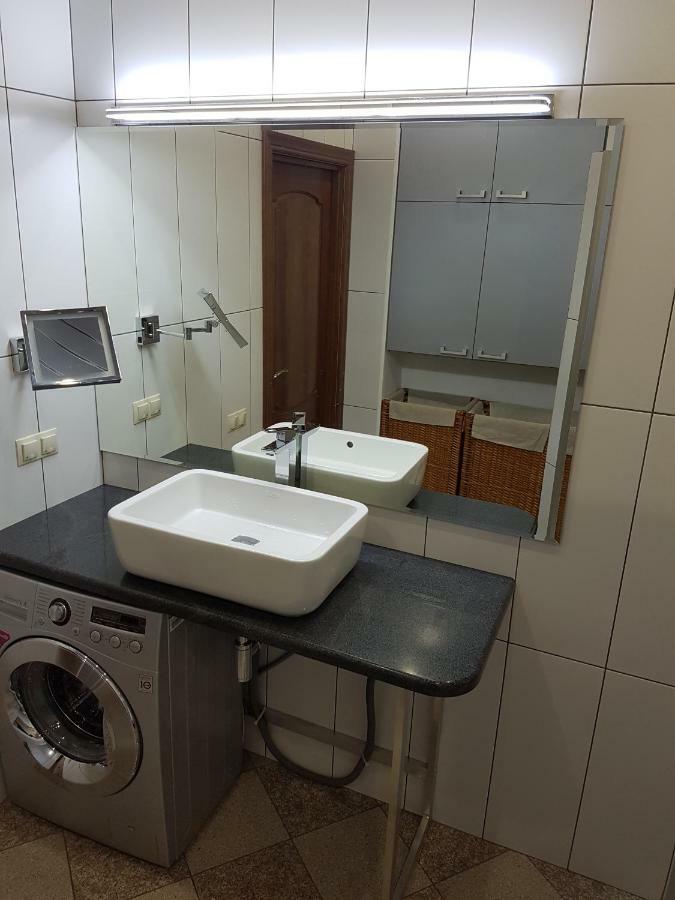 Rising Sun Apartment Minsk Luaran gambar